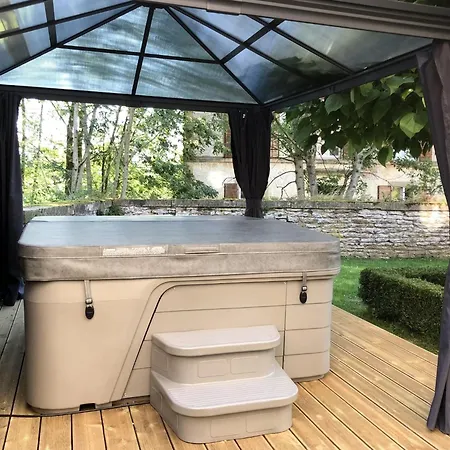 Holiday home In With Garden, Cleaning Included *