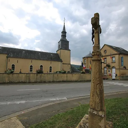 Rustic Charm, Modern Comfort, Cleaning Included * Latour