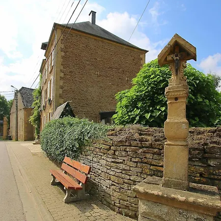 Rustic Charm, Modern Comfort, Cleaning Included Holiday home *